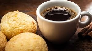 Pão de Queijo com cafezim (mineiro, simples gostoso)